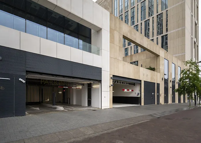 PREMIER SUITESAirport Hotel